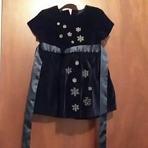 Girls dress
